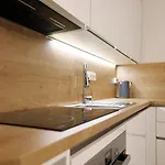 Esti's Oasis דירה *